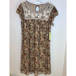 Fall Dress With Flowers. Size Small. Brand New.
